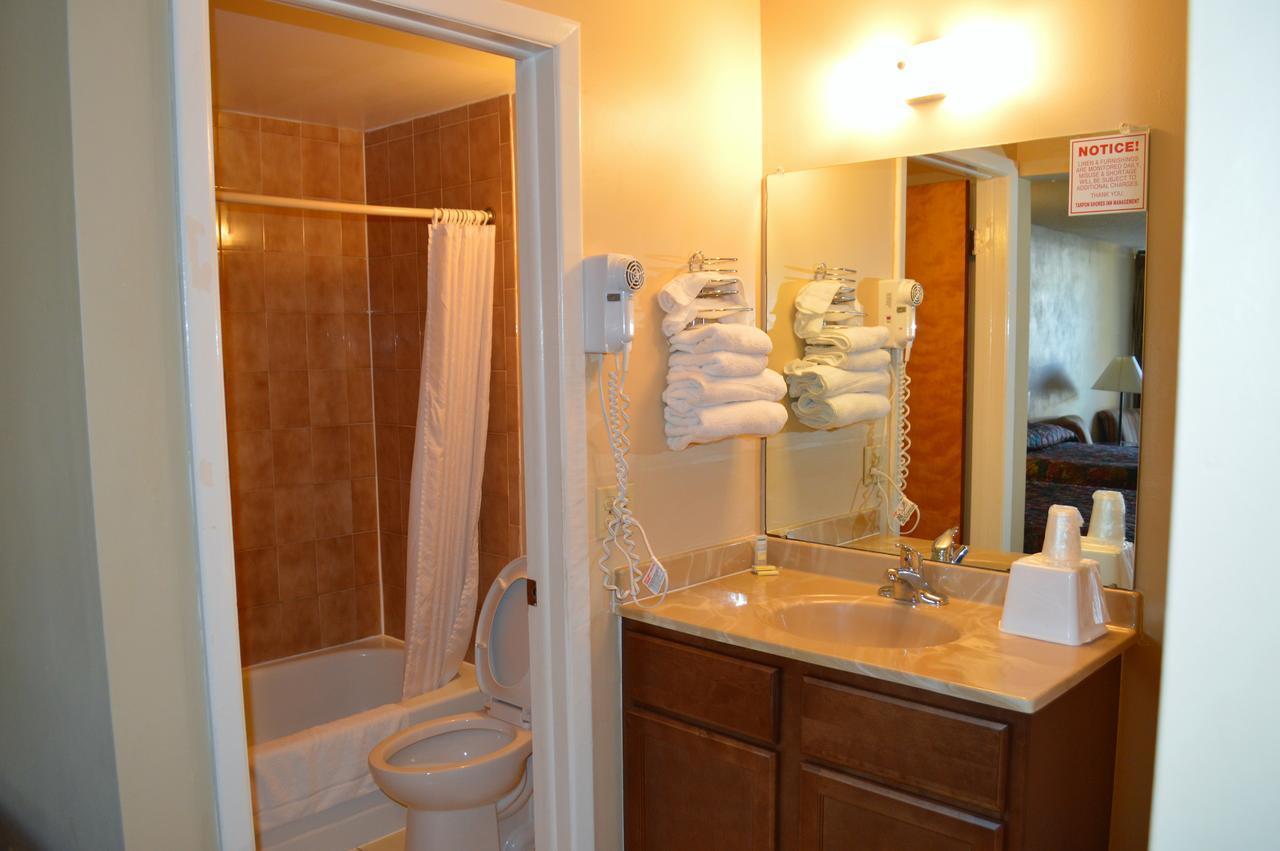 Tarpon Shores Inn Tarpon Springs Extérieur photo